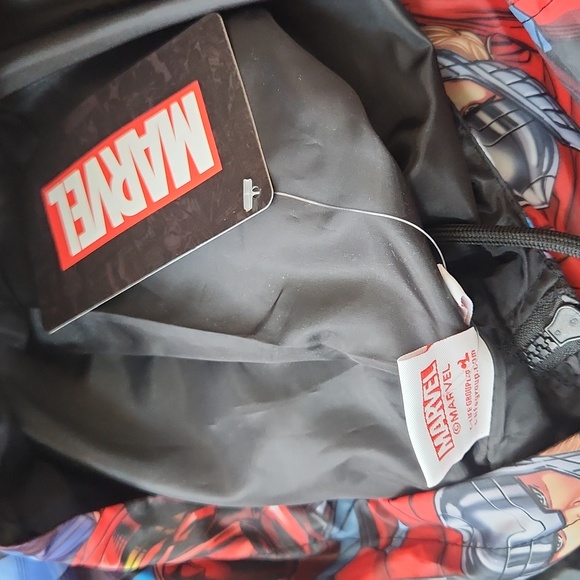 Marvel Avengers Jacket Brand New - Picture 7 of 7